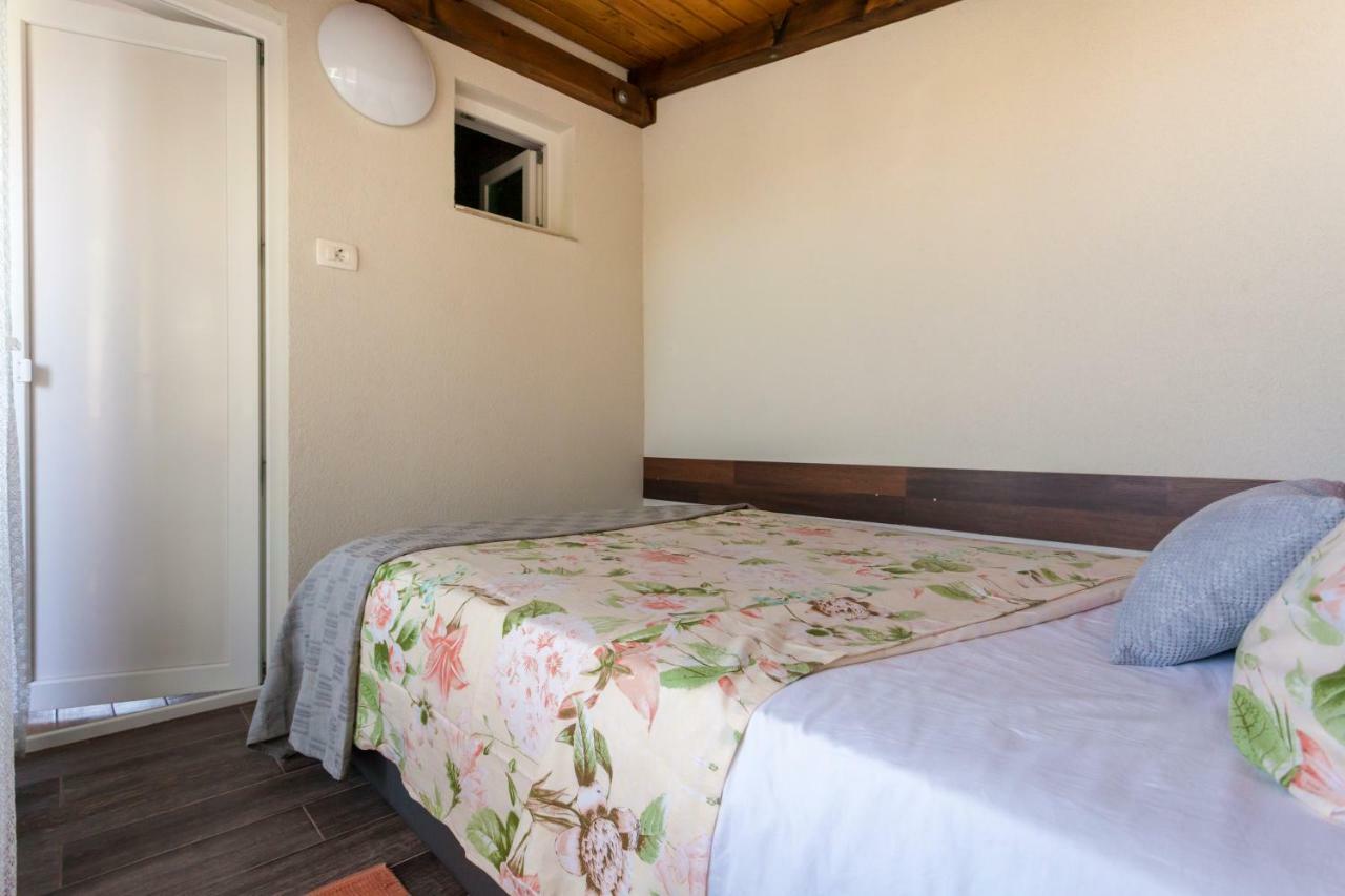 Apartment Hasanec By El-Pi Tours Njivice Εξωτερικό φωτογραφία