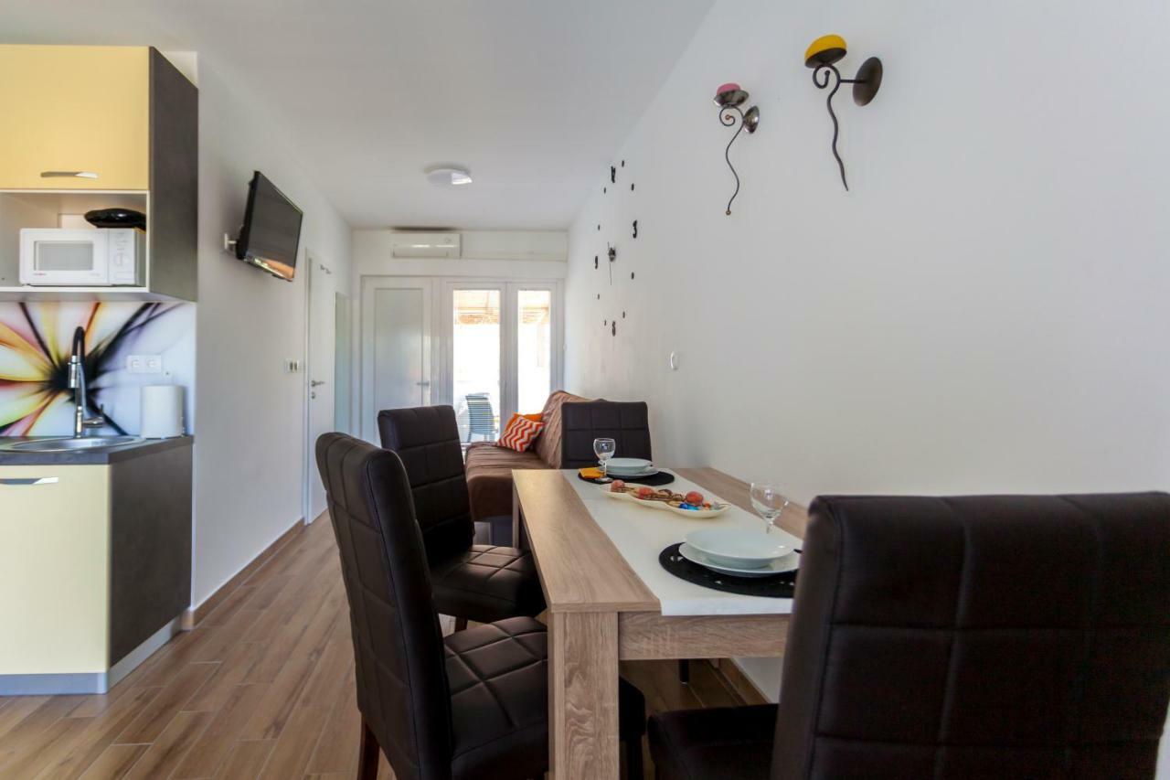 Apartment Hasanec By El-Pi Tours Njivice Εξωτερικό φωτογραφία