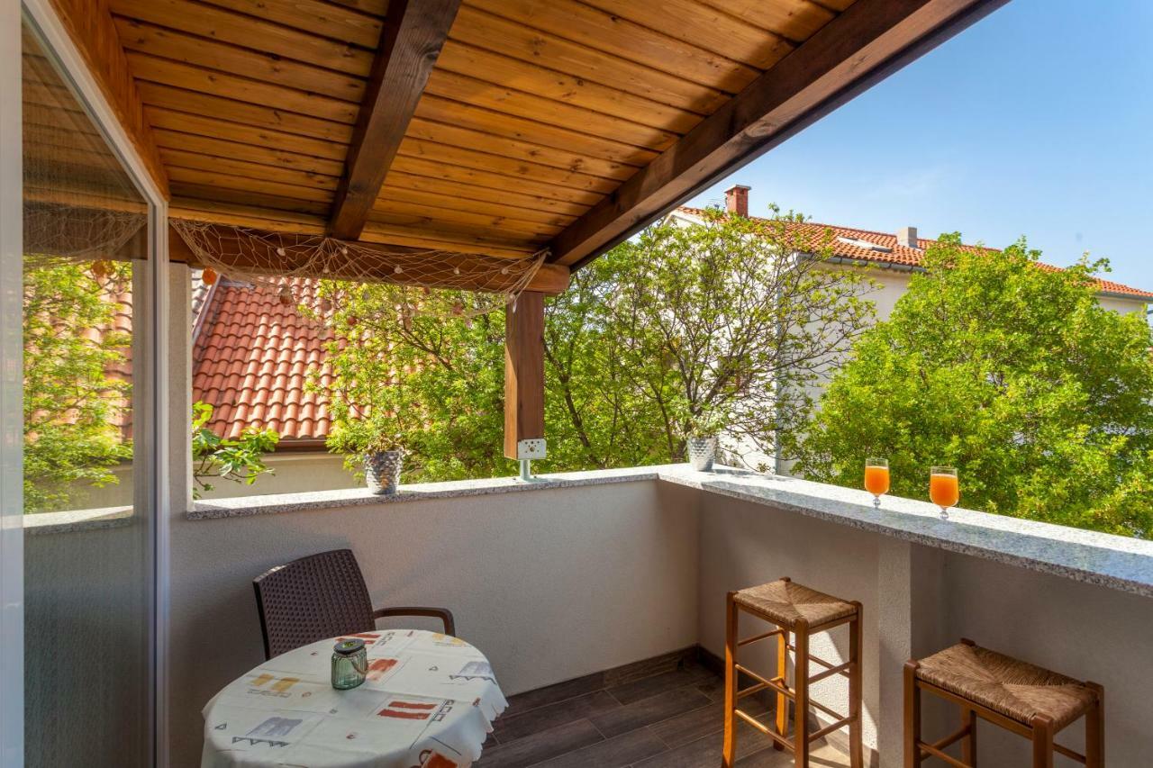 Apartment Hasanec By El-Pi Tours Njivice Εξωτερικό φωτογραφία